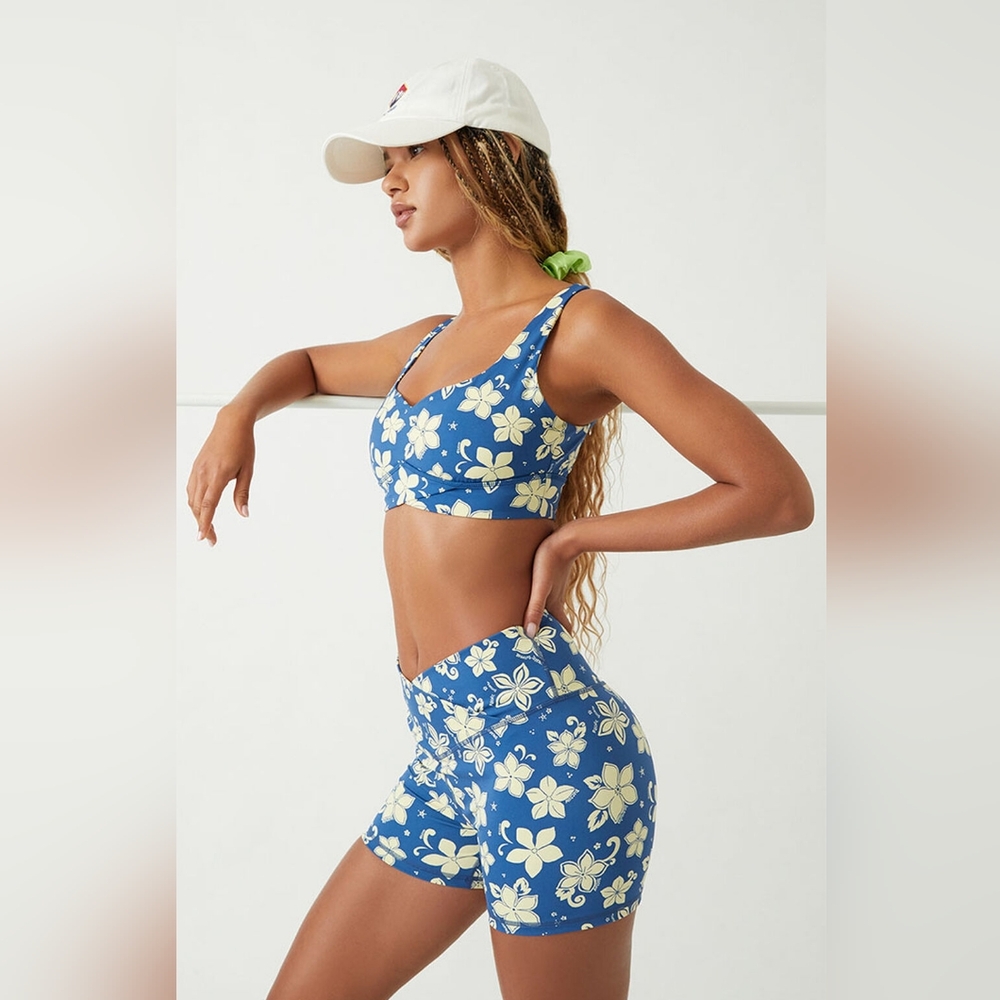 LA Hearts by PacSun Active Far Out Bike Shorts Size Medium NWT Navy and Yellow